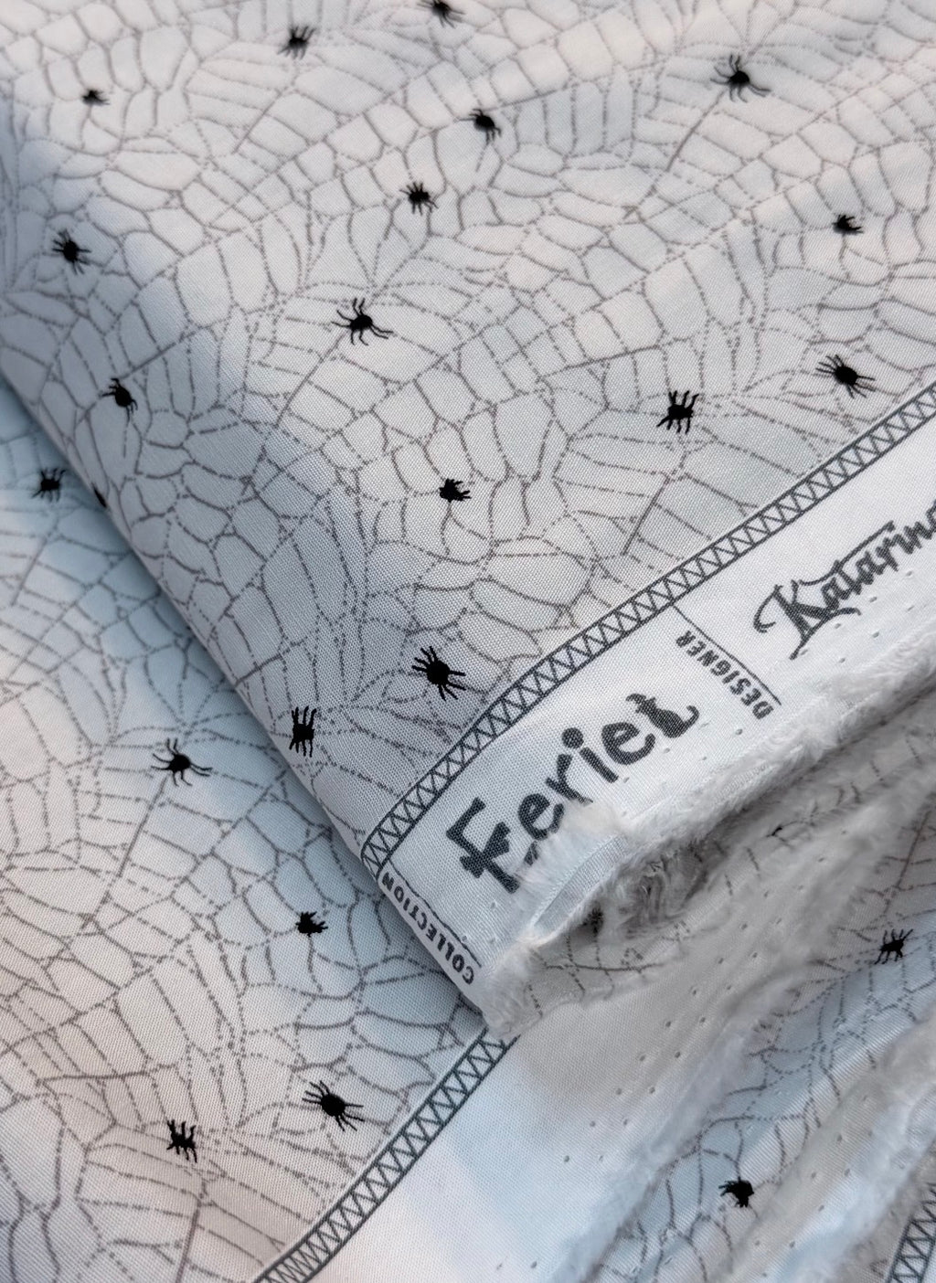 Creepy Crawlers Cement
